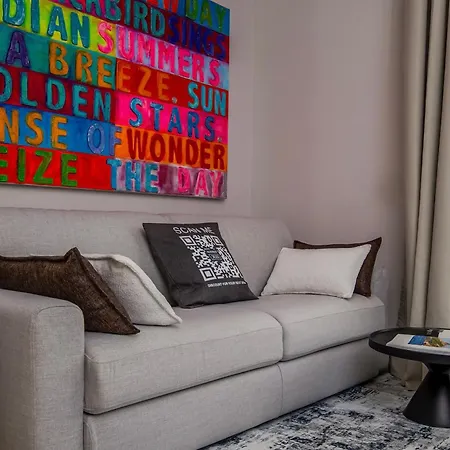 2br Luxurious Designer - Azulis1 - Garden - Free Parking Appartamento *