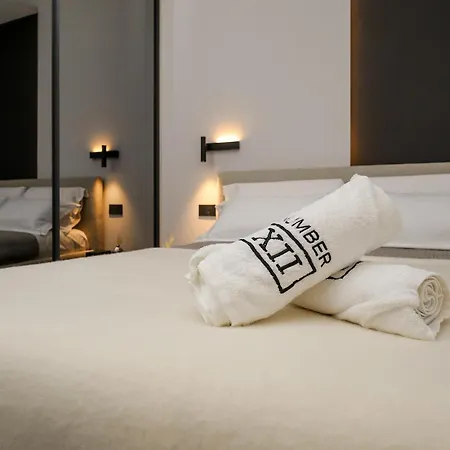 2br Luxurious Designer - Azulis1 - Garden - Free Parking Appartamento