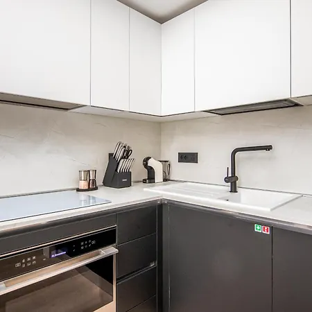 2br Luxurious Designer - Azulis1 - Garden - Free Parking * Olbia