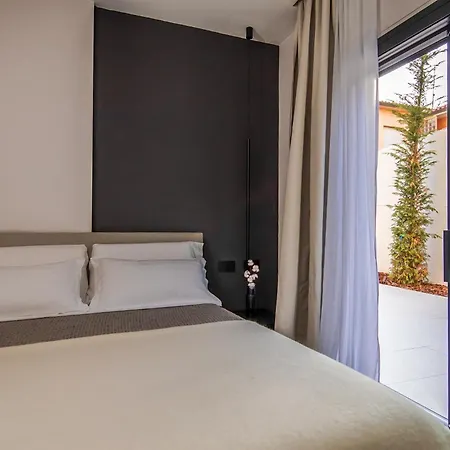 Azulis 1 Pisano 2br With 2 Terraces, Garden & Parking, Aldo Moro