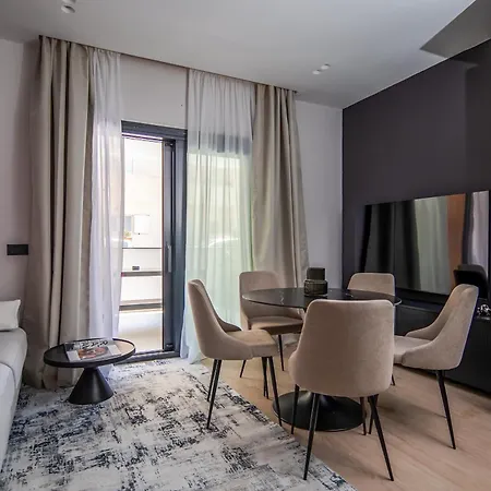 2br Luxurious Designer - Azulis1 - Garden - Free Parking