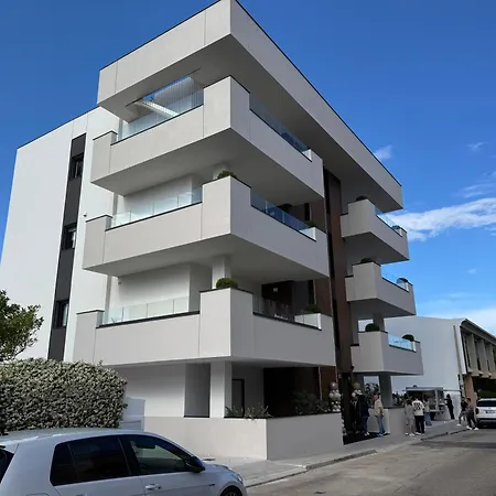 Azulis 1 Pisano 2br With 2 Terraces, Garden & Parking, Aldo Moro * Olbia