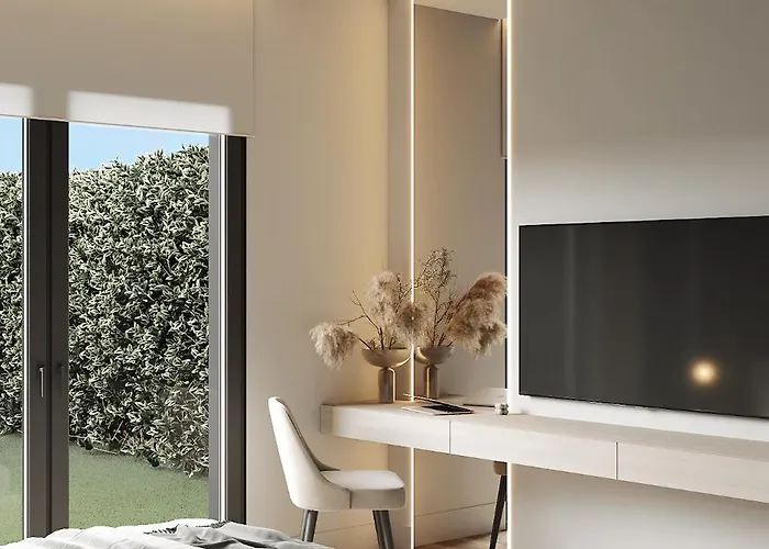 2br Luxurious Designer - Azulis1 - Garden - Free Parking דירה אולביה