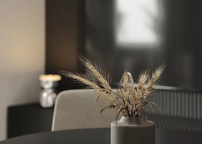 2br Luxurious Designer - Azulis1 - Garden - Free Parking דירה
