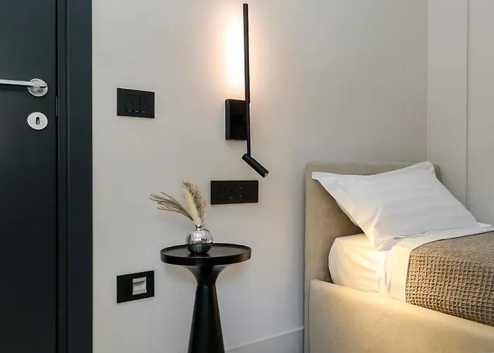 2br Luxurious Designer - Azulis1 - Garden - Free Parking אולביה
