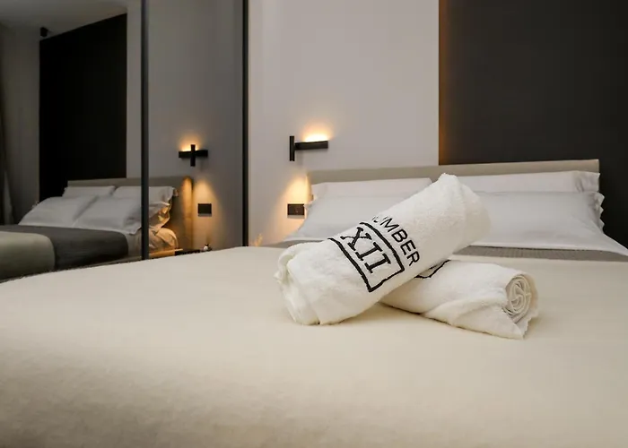 2br Luxurious Designer - Azulis1 - Garden - Free Parking דירה