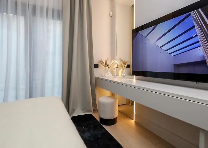 דירה 2br Luxurious Designer - Azulis1 - Garden - Free Parking