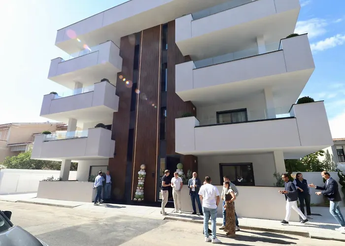 2br Luxurious Designer - Azulis1 - Garden - Free Parking אולביה